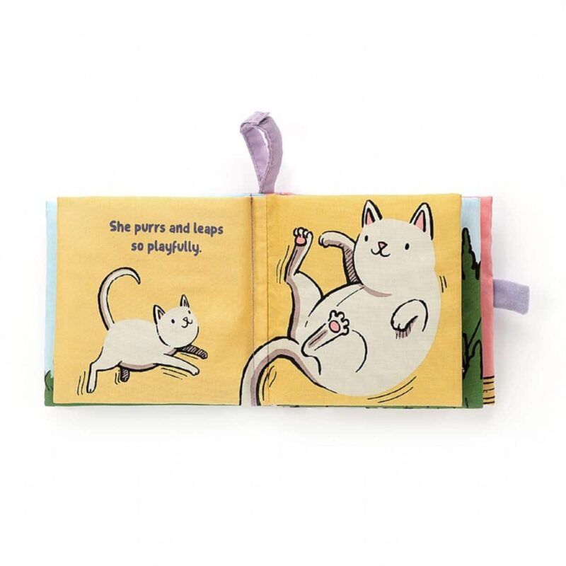 Mummy Loves Me Book - Image 2