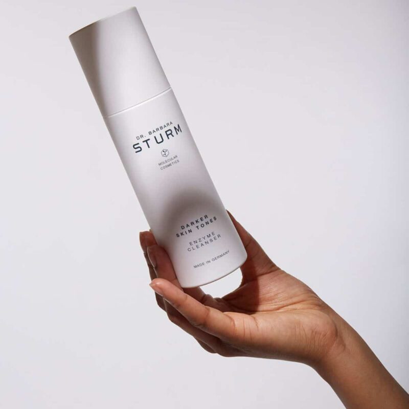 Darker Skin Tones Enzyme Cleanser - Image 3