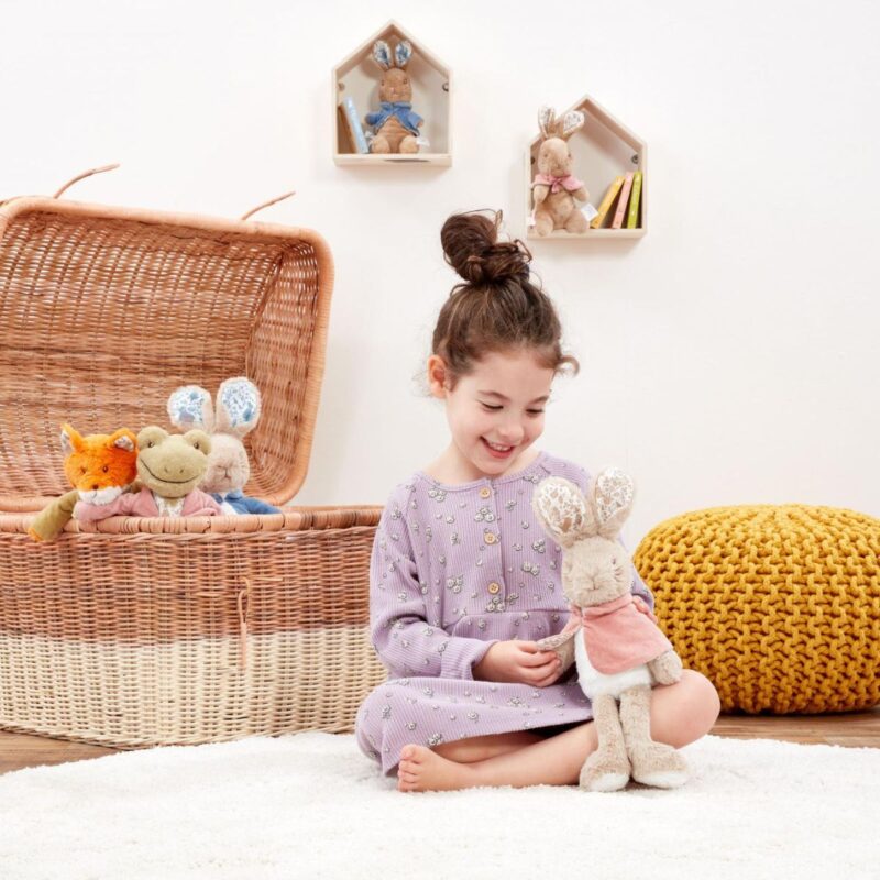Signature Collection Flopsy Deluxe Soft Toy - Image 3