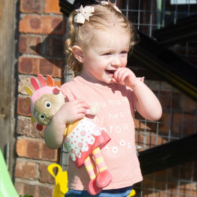 In the Night Garden Talking Upsy Daisy Soft Toy - Image 2