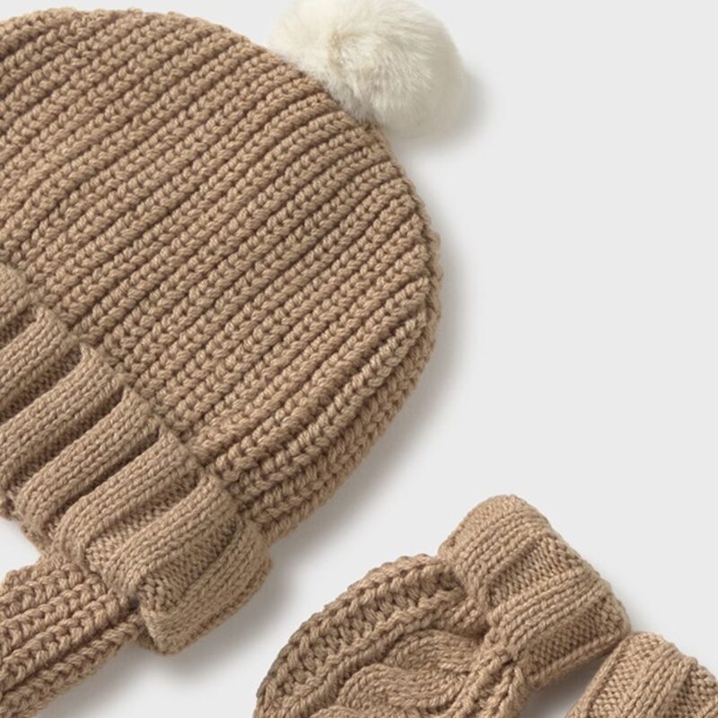 Newborn Toffee knitted Hat And Mittens Set - Image 2
