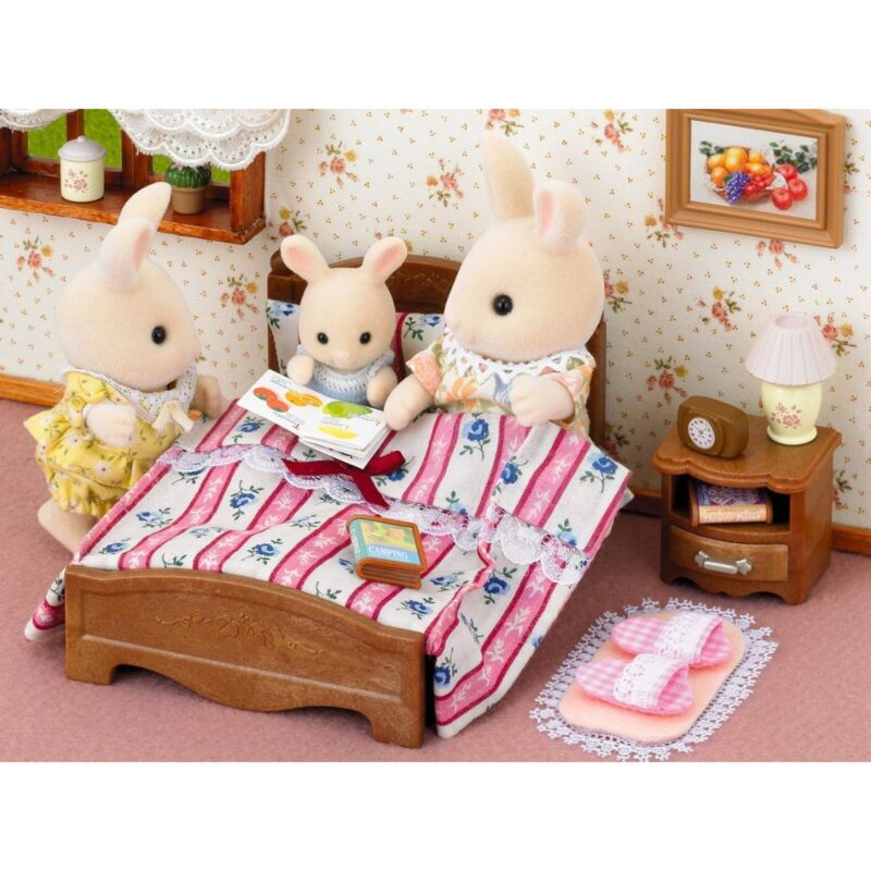 Semi-Double Bed  dollhouse furniture - Image 2