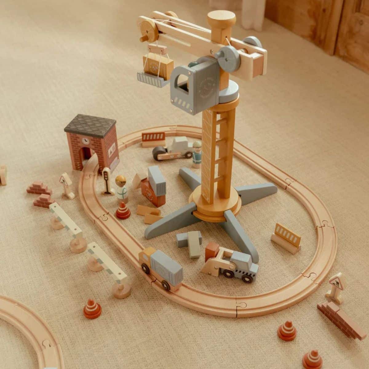 Wooden Crane - Image 2