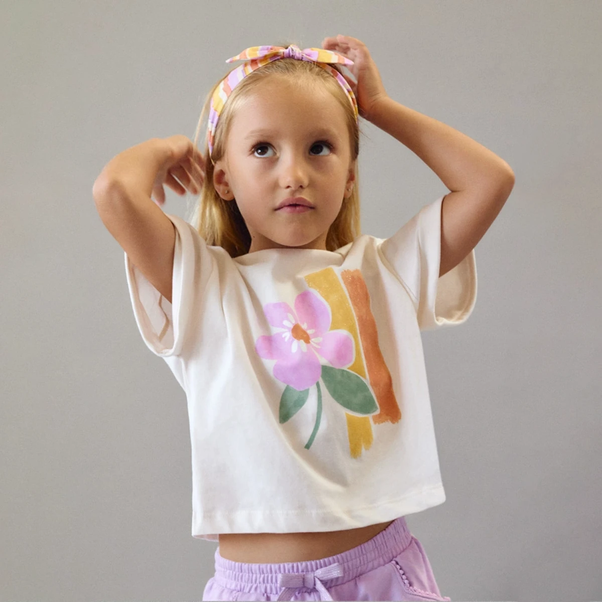 T-shirt Short Sleeve with Striped Hair Band - Image 4