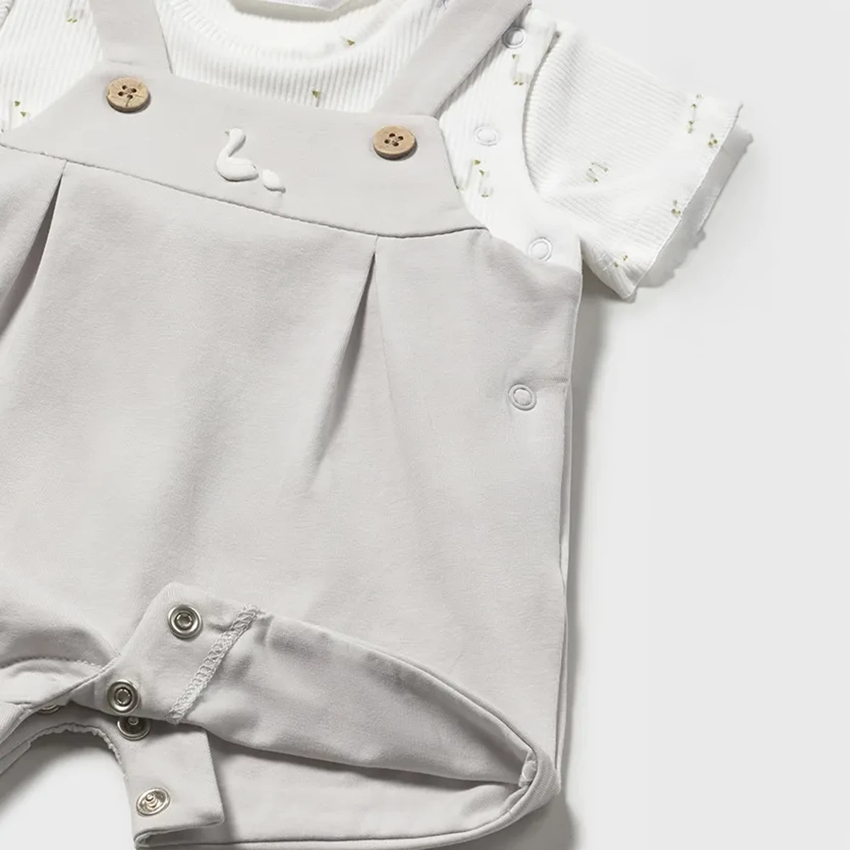 2-piece silver duck design short romper - Image 3