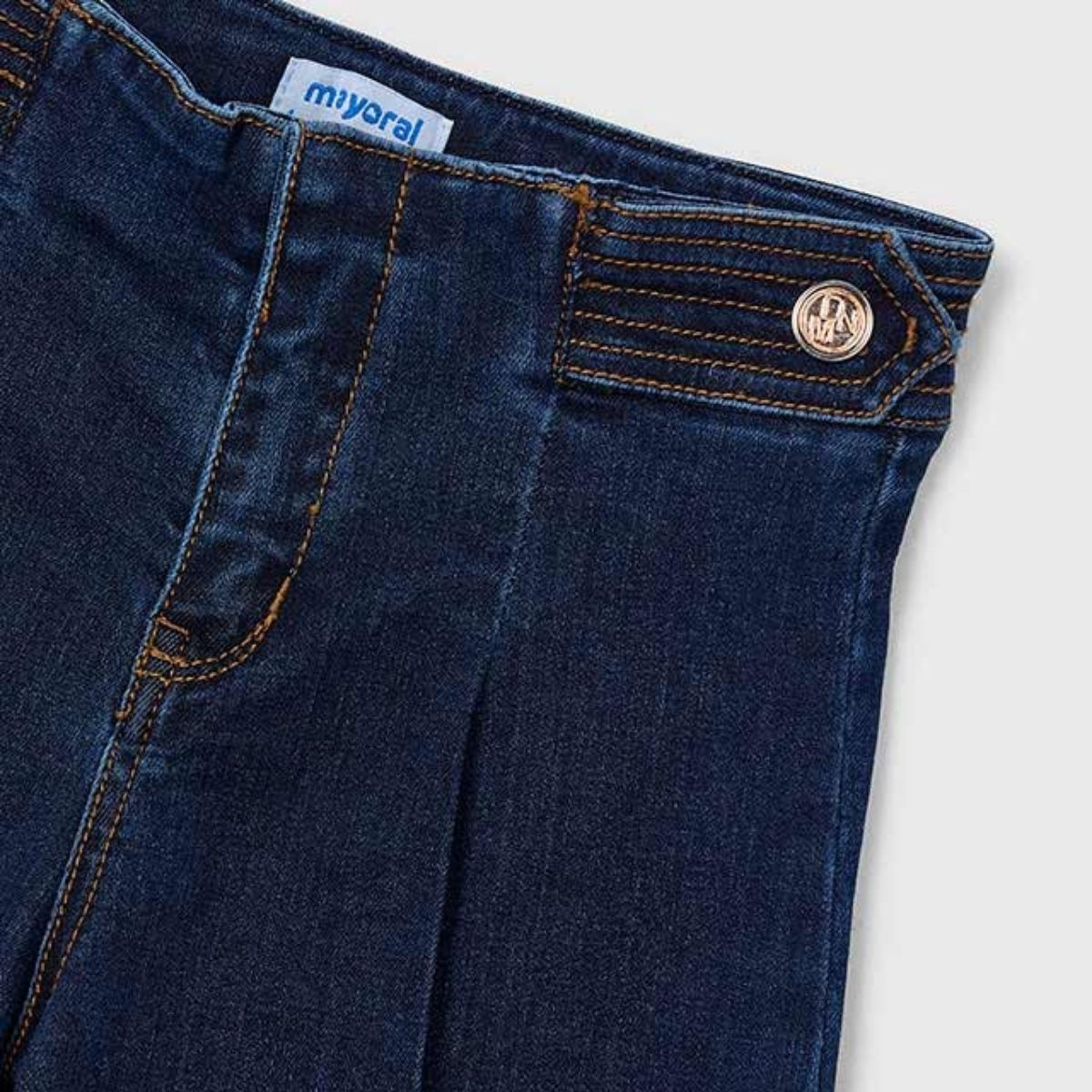 Blue Wash Wide-Leg Pleated Jeans - Image 3