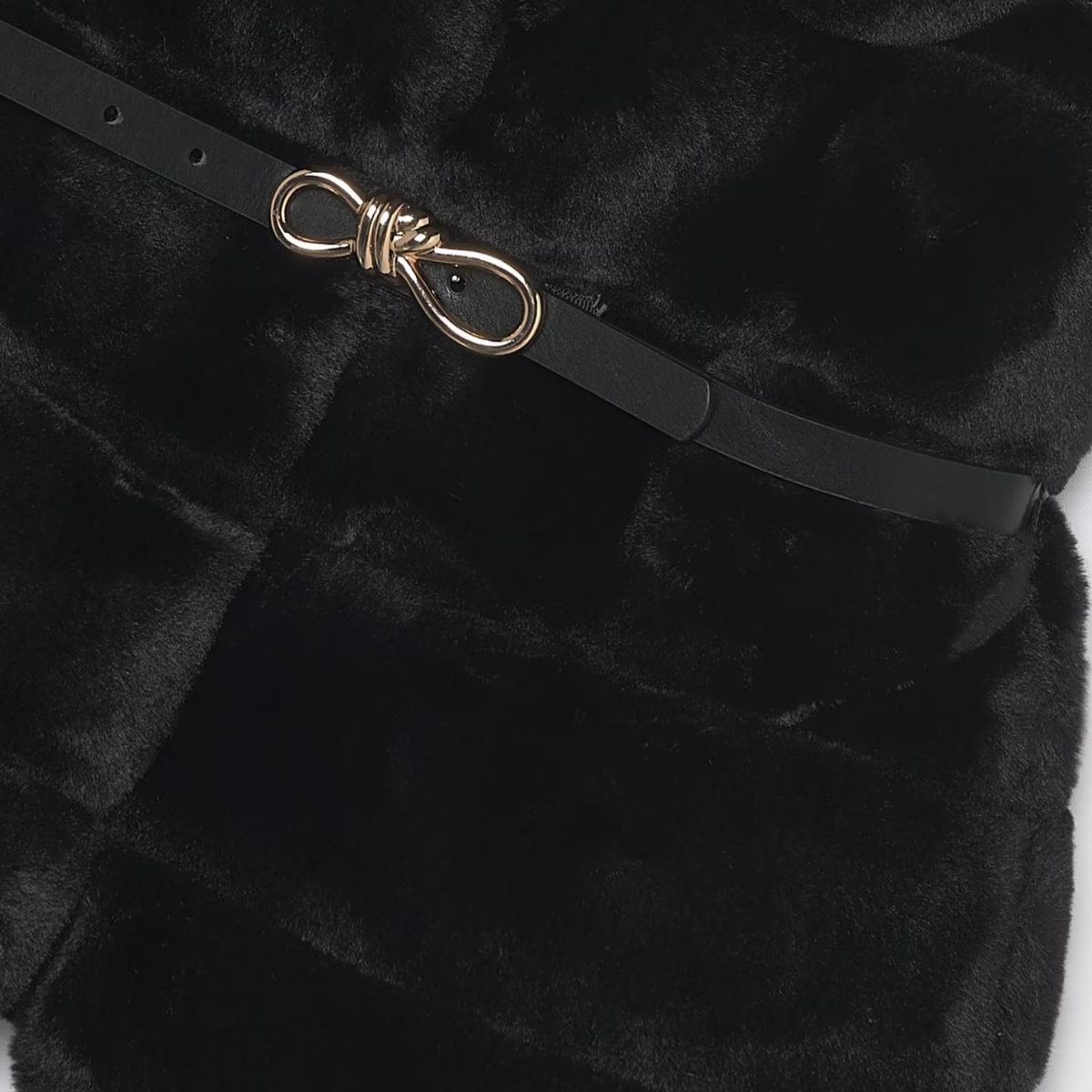 Black Belted Faux Fur Gilet - Image 3