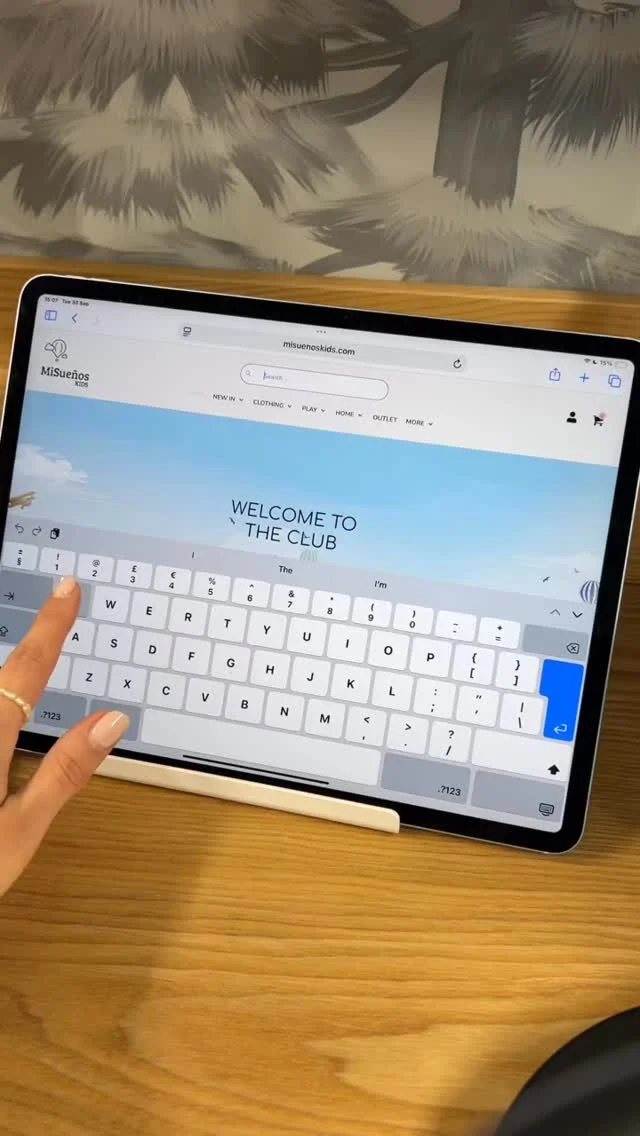 QUAX online vs in person 🤍

There’s nothing quite like seeing the details for yourself ✨

@quaxbaby 

#nurseryfurniture #quax #quaxbaby #missuenoskids #onlinevsreality