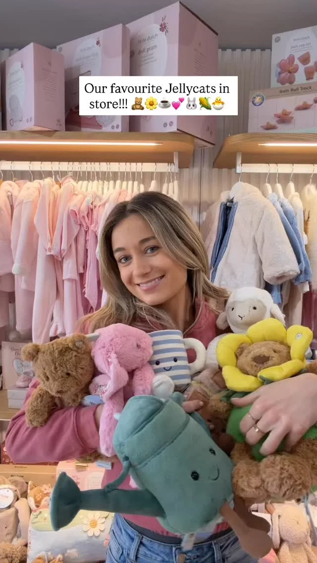 And so many more available… 💛

Which is your favourite? 🧸

#jellycat #jellycatcollection #jellycatnewdrop #jellycatrosieleamugoftea #jellycatshop