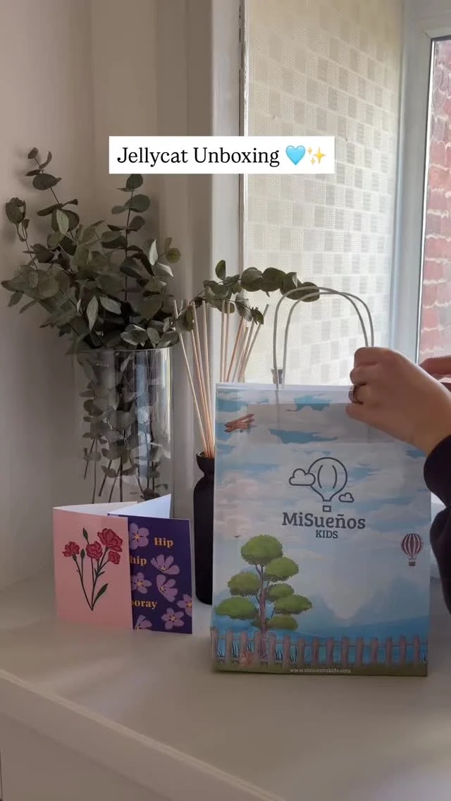 The magic doesn’t stop in store 💫

The loveliest pieces to take home and treasure 🤍

The Jellycat Steepy Tea Bag 🫖

#jellycat #jellycatsofinstagram #jellycatsteepyteabag #jellycatcollection #jellycatlondon