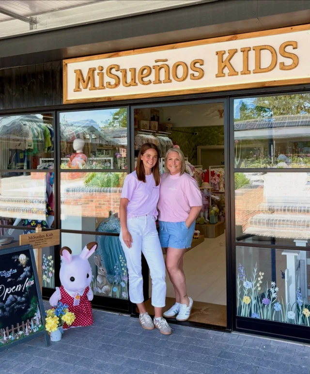 Sunny days at MiSueños Kids with Justina and Kate ☀️🤍

Big smiles, lovely weather and our favourite place to be 🌿✨

#misuenoskids #tamworth #birmingham #kidsshopping #babyshop