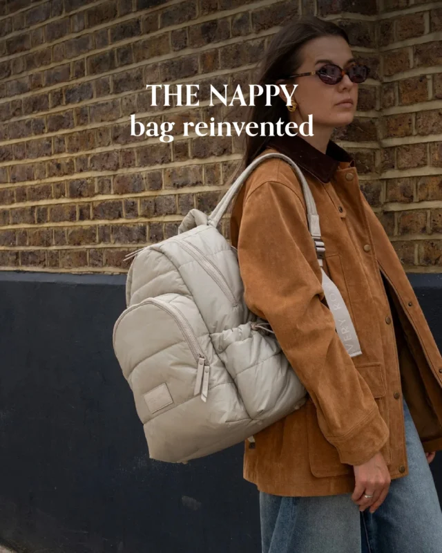 A nappy bag that actually goes with your outfit. 🧥🤍
The Avery Row Baby Changing Backpack comes with a changing mat, a thermal pouch and pram clips included. Stylish and practical.

#MiSuenosKids #AveryRow #NewIn #ChangingBag #NappyBag #MumStyle #SustainableMum