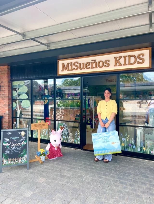A sunshine-filled shopping trip at MiSueños Kids ☀️🤍✨

Thank you for shopping with us! 🛍️

#misuenoskids #kidsshop #babyshop #tamworth #birmingham