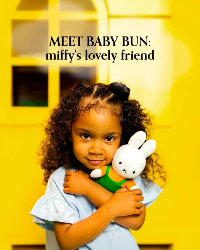 Say hello to Baby Bun, the youngest member of Miffy’s friend circle! Dressed in cheerful green dungarees over a bright orange top, this soft plush pal is ready for tea parties, storytime, and endless hugs. 🐰 

#MiSueñosKids #LittleDutch #Miffy #KidsToys #Playtime #ChildrensStyle #UKKidsStore #SoftToys